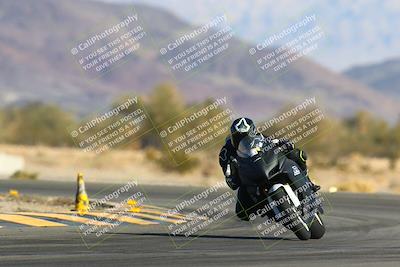 media/Jan-13-2024-SoCal Trackdays (Sat) [[9c032fe5aa]]/Turn 14 (10am)/